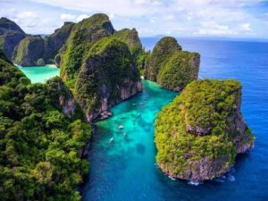 Explore Phi Phi Leh, Loh Sama Bay, and Maya Bay by speedboat.